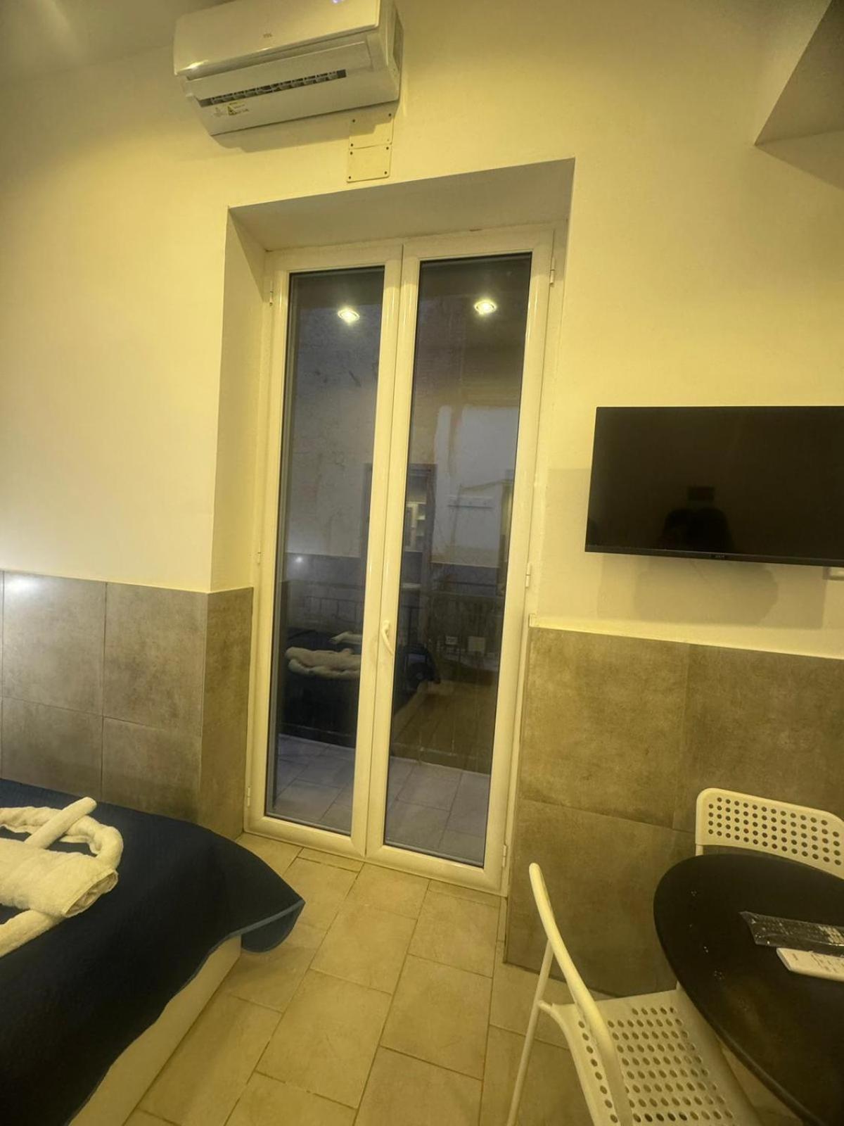 Terrazza Miracoli Napoli Aparthotel Eksteriør bilde