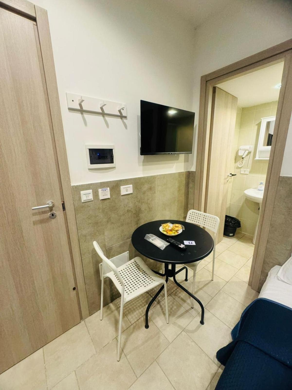Terrazza Miracoli Napoli Aparthotel Eksteriør bilde